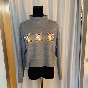 Urban Heritage Gray Turtleneck Sweater with Bear Design